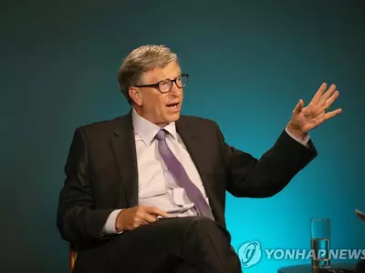 빌 게이츠 "코로나19, 내년 여름 백신 후 2022년 끝날 것"