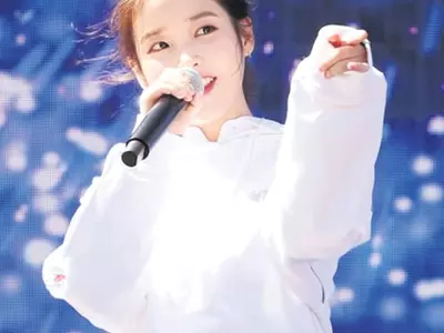 데뷔 12주년 미니 콘서트 역시 아이유