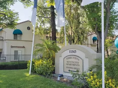 대면 강의 취소됐지만 임대 계약은 취소 불가