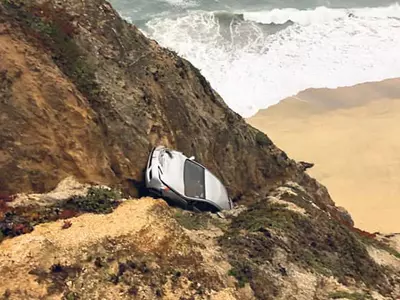 한인 차량 1번 프리웨이 운전중 절벽 낭떠러지로