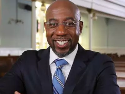 민주 후보들 '워녹 후보 위해 양보하라'는 압력 받아