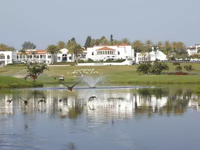 답답한 일상 잊고… 가을 골프 떠나볼까