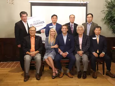 한인사회 인사들 맥코믹 후보 후원행사