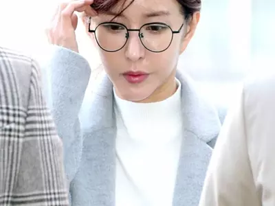 슈, 원정 도박+채무 논란 속 日 데뷔 강행…비난↑