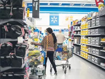 연말 샤핑액 소폭 늘듯, 매장 방문 25% 감소 예상