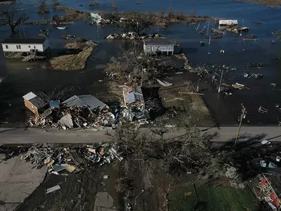허리케인 델타로 40㎝ 넘는 폭우 쏟아지고 70만가구 정전