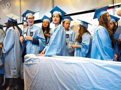 관심분야와 능력 우선 속 직업 유망성도 고려