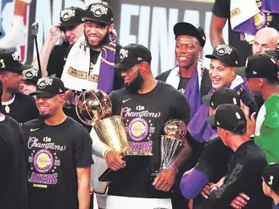 ‘10년 만에 우승’레이커스‘하늘의 코비가 자랑스럽도록’