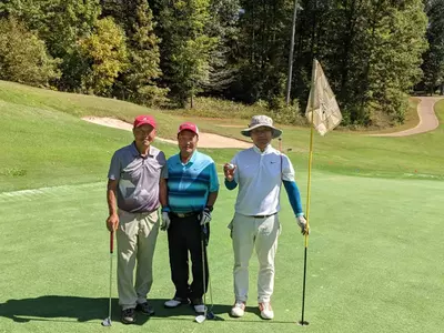 수요골프회 김봉수씨 생애 첫 홀인원 감격