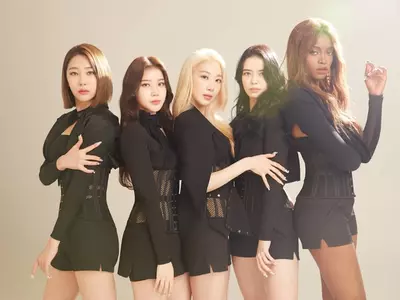 다국적 걸그룹 블랙스완 데뷔…벨기에·브라질 멤버 포함