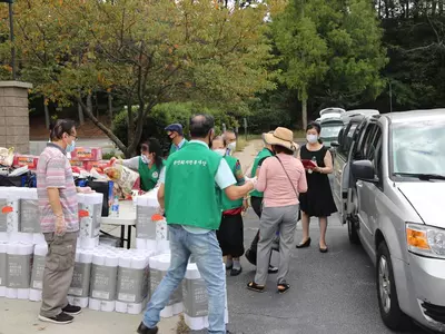 한인회 4차 생필품 재난지원 접수중