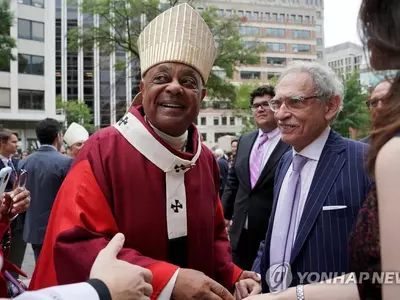 미국 최초 흑인 추기경으로 임명된 그레고리 워싱턴DC 대주교