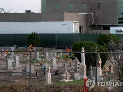 미국 코로나 확진자 하루에만 20만명 나왔다…일일 최다