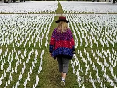 미 코로나19 확진자 또 최다…1주일 연속 10만명 넘어