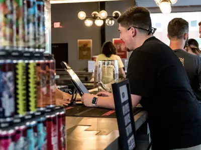 스와니, 양조장 운영 시간 및 맥주 소비세 조정