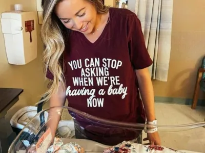 딸 위해 손녀 낳은 50대 여성의 모성애에 '찬사'