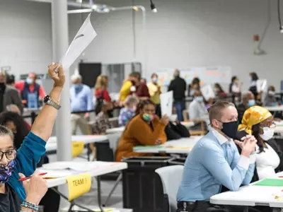 “500만회 확인·분류”… 조지아 ‘무한도전’ 수작업 재검표