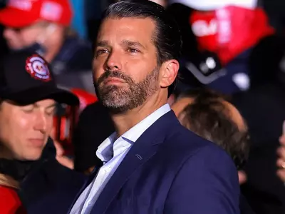 ‘코로나19 감염’ 트럼프 장남 “총 닦으며 시간 보낼 것”