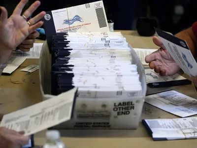 드롭박스 감시카메라 필수, 우편투표 사전 개봉 가능