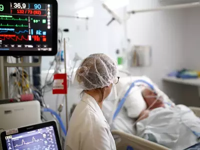 미 잔인한 11월…440만명 코로나 확진·1시간에 51명꼴 사망