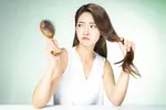 환절기 탈모 예방하려면… 하루 한 번 머리 감아야