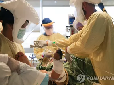 "중환자실 없다"…미, 코로나 환자 급증에 '병원 붕괴' 위기