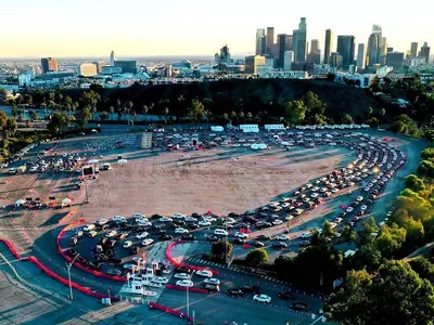 여전히 길고 긴 코로나19 검사 대기줄