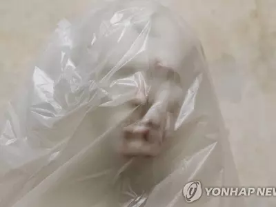 피묻은 대통령 흉상에 유리파편·쓰레기…약탈로 얼룩진 의회