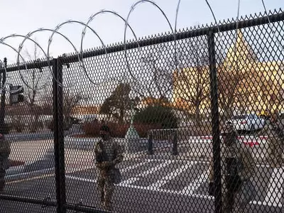 [현장르포 / 취임식 앞둔 워싱턴 DC] 무장군인에 바리케이드…군사작전 방불 겹겹 봉쇄