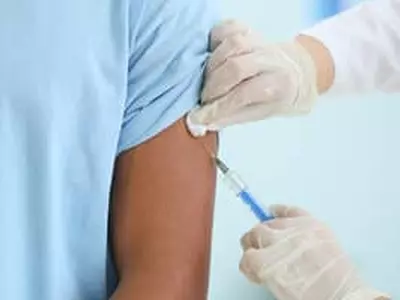 켐프 "곧 대량 백신접종 계획 발표할 것"