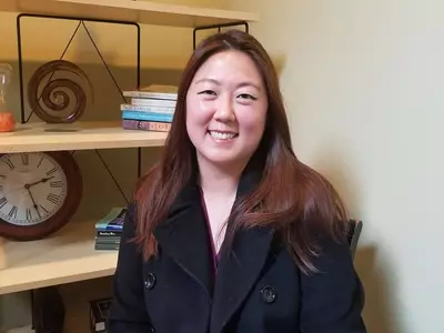 [인터뷰-킴벌리 송, 청소년 심리 전문 상담사] “수용하는 마음으로 경청하는 것 중요”