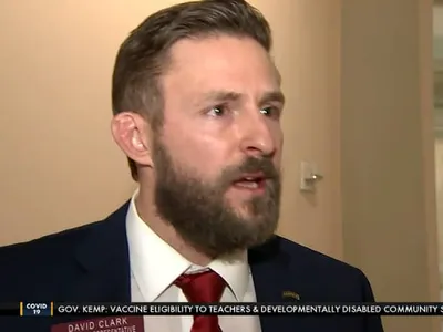 검사 거부 클락 의원 27일 회의 불참