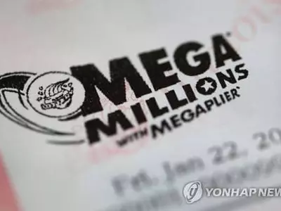 출근길 사슴 친 남성의 '전화위복'…저녁에 200만달러 복권 당첨