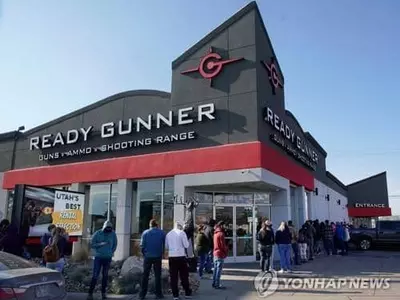 날개 돋친 듯 팔려나가는 총기들…미국 판매 급증세 지속
