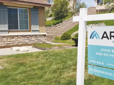 집값 올라 어느 때보다 마음 풍족해진 주택 보유자들