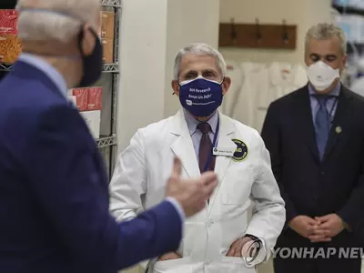 "4월부터 일반인에 코로나 백신 접종 가능"
