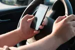 운전 중 휴대전화 사용 처벌 강화 추진
