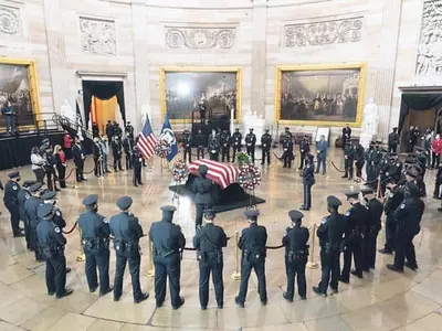 “그는 영웅이었다” 워싱턴 DC 순직경찰 추모식