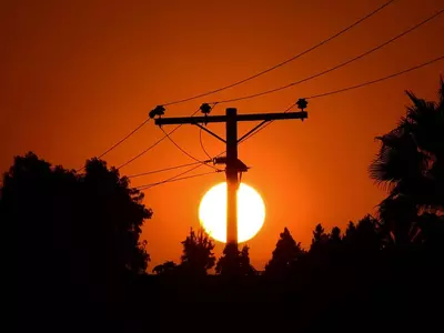 켐프 연중 일광절약 시간제 법안 서명