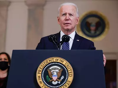 바이든 100일 ‘지지 과반’ 여론조사 잇따라