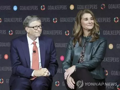 빌 게이츠 부부 27년 만에 이혼…"함께 더는 성장할 수 없어"