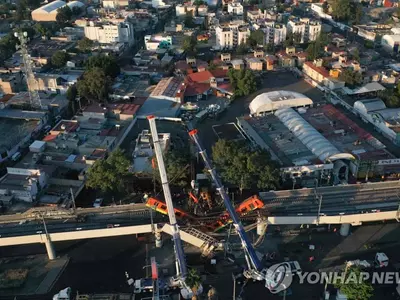 멕시코시티 한밤 지하철 추락