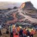 800년만에 깬 아이슬란드 화산, 몰려간 관광객들