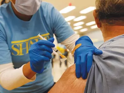 코로나 백신 2회 모두 맞아야 변이바이러스에 효과