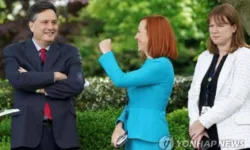 전염병학자 5명중 4명 "실내서 적어도 1년 마스크 써야"