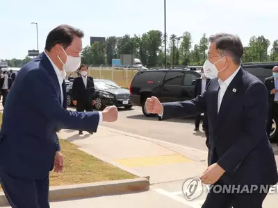 SK 배터리 조지아공장 찾은 문대통령 "한미가 함께 도약"