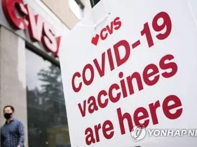 '접종자 우선 소개팅'…각국서 백신 유인 아이디어 속출