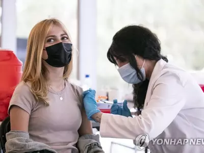 미국서 백신 접종 경품으로 트럭·엽총까지 등장