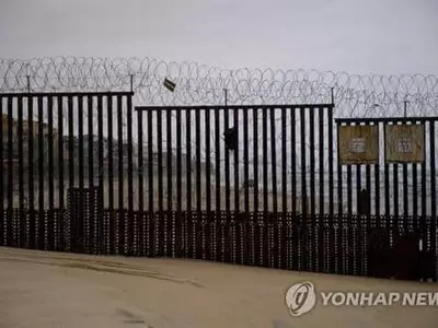 "미국행 멕시코발 불법 이민자 15년 만에 최대"