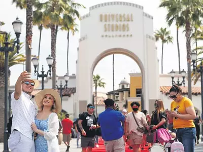 오랜만에 놀이공원서 ‘웃음꽃’